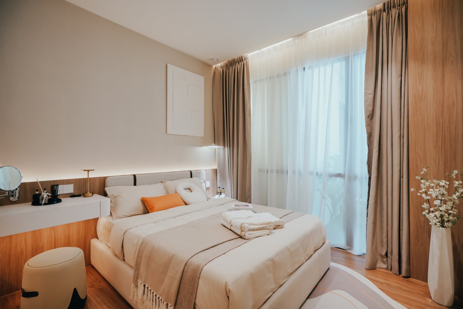 Show unit bedroom at Aliva, Mount Austin
