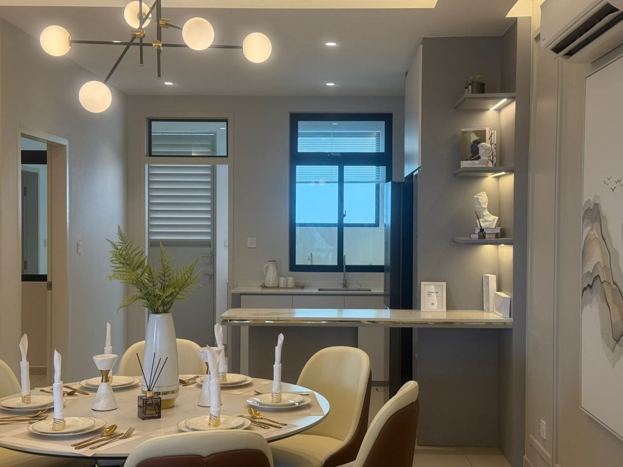 Area makan di rumah contoh Astera, Impian Hills, Ulu Tiram