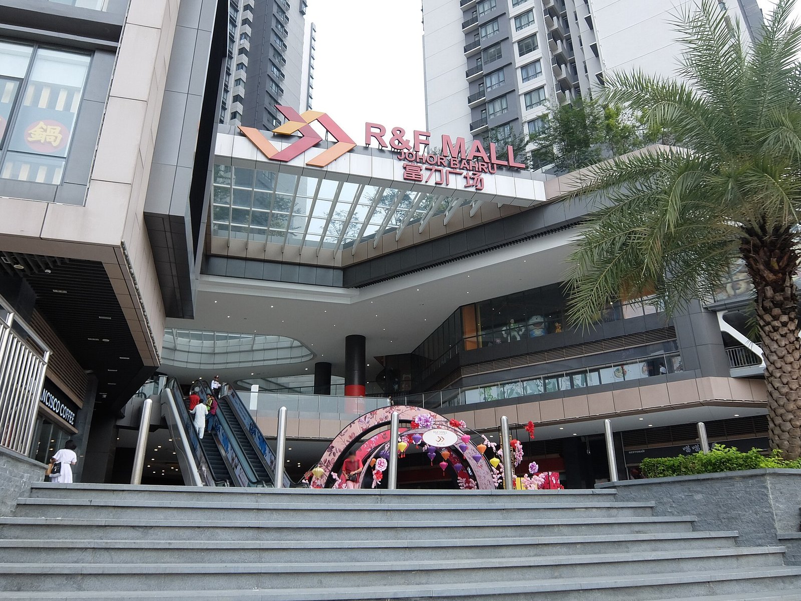 R&F Mall entrance at Tanjung Puteri, Johor Bahru, next to JB Sentral