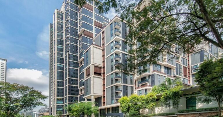 Arcoris Residences