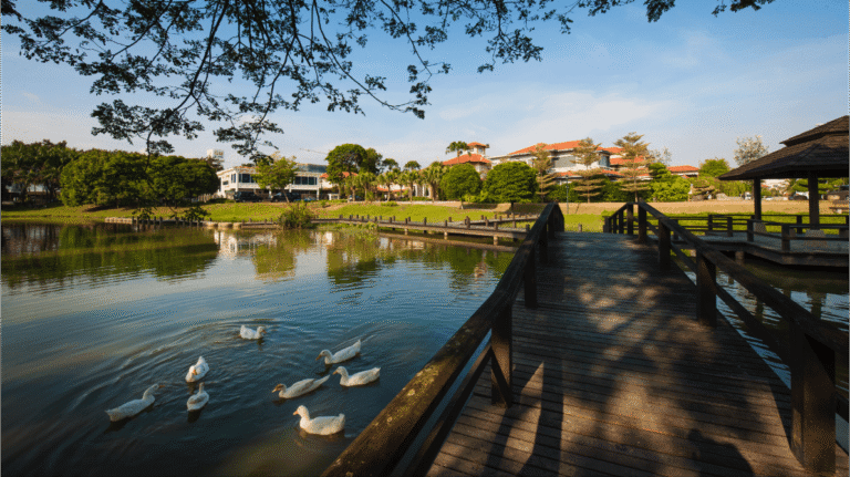 Bandar Botanic