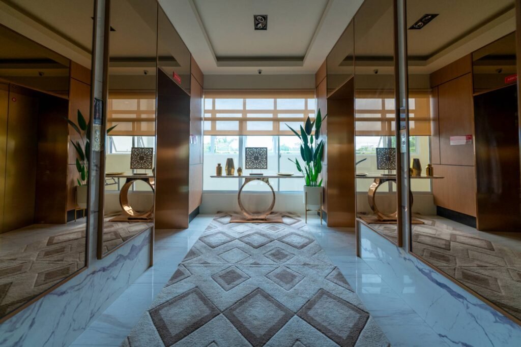 住宅大堂, George Y. Residence