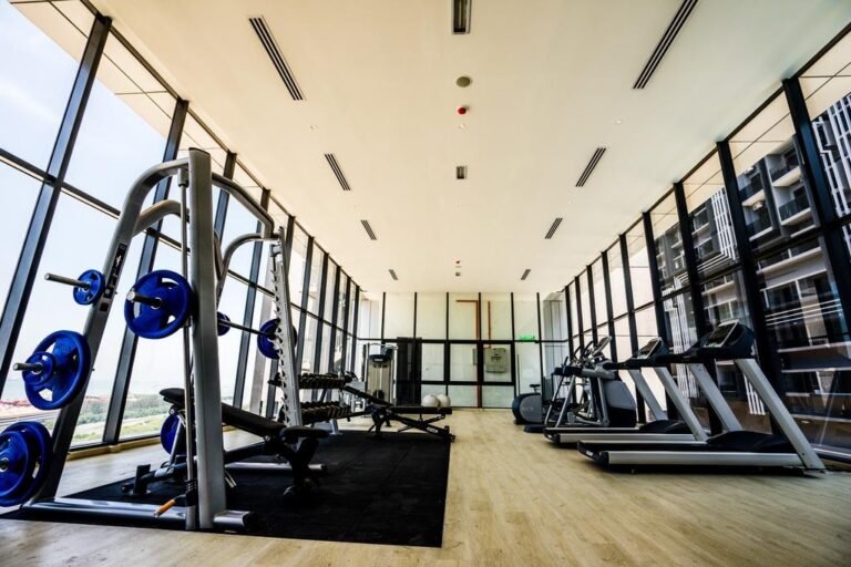 Gimnasium, Imperio Residence