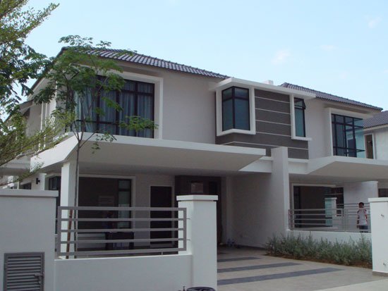 Maple Red @ Adda Heights