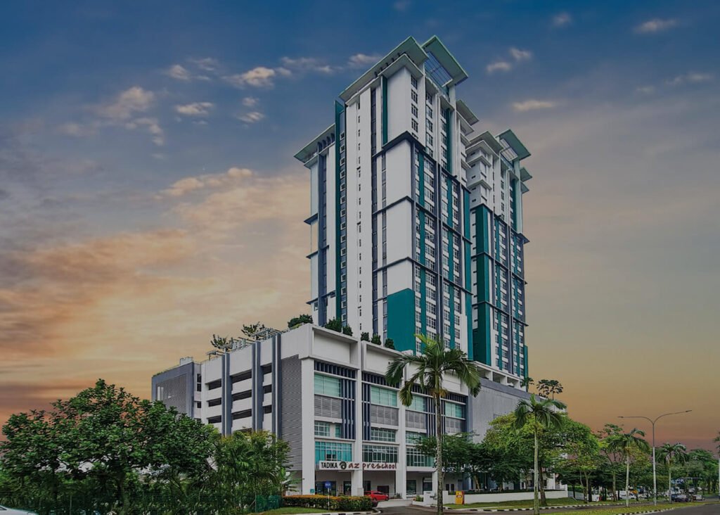 Molek Pulai – Exterior