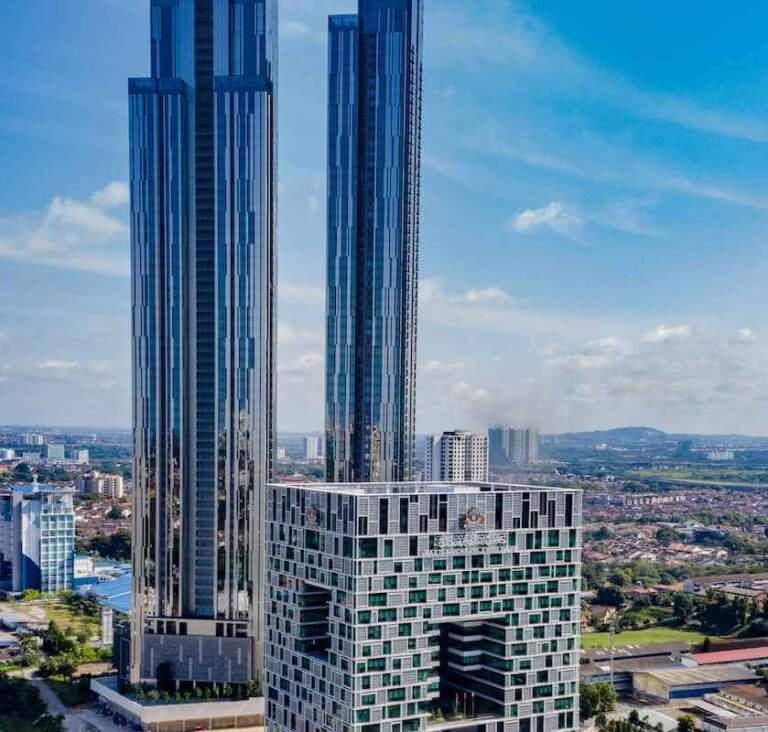 Twin towers, The Astaka @ 1 Bukit Senyum