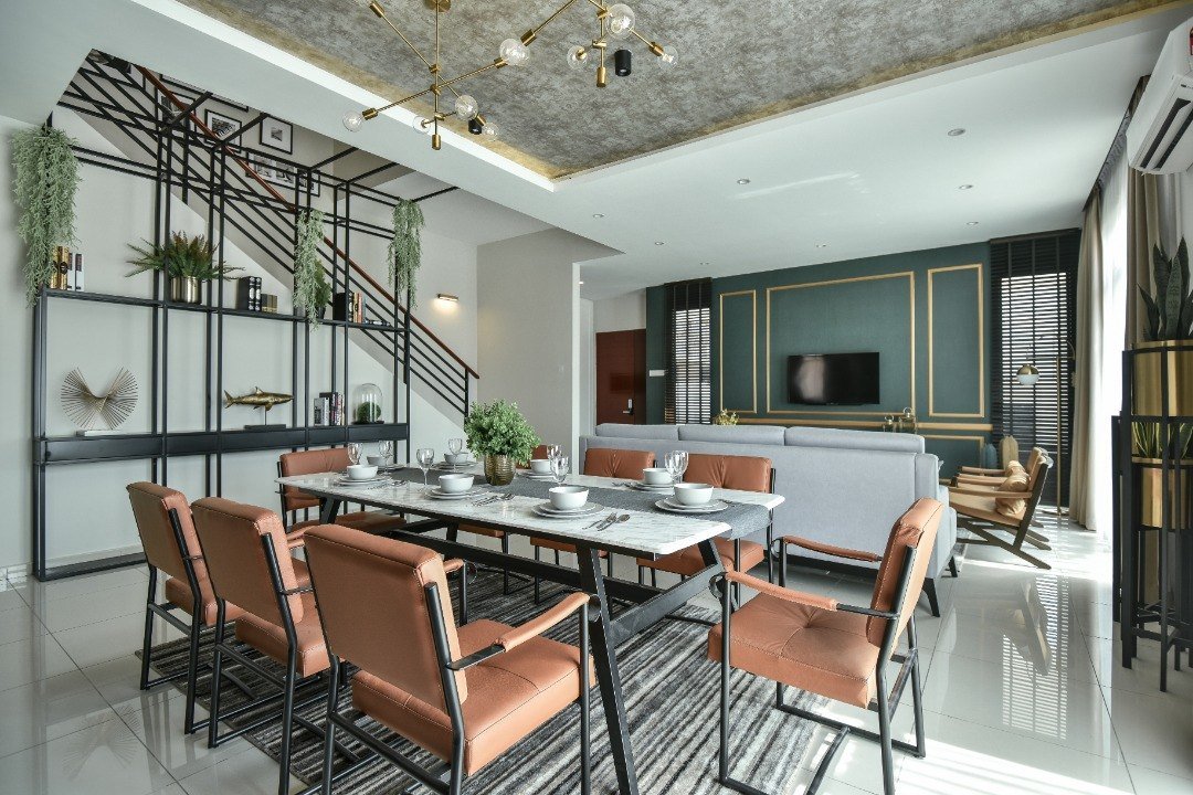 Ruang makan rumah contoh di Danga Sutera